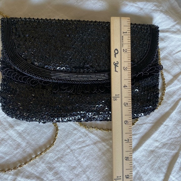 Bag  la regale Ltd Black beaded Sequin Clutch with Gold Chain shoulder bag - Picture 5 of 6